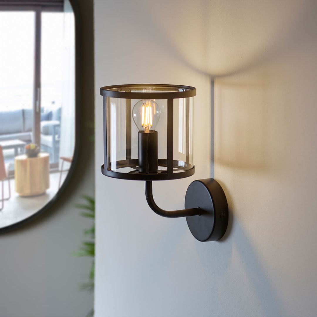 Hopton Wall Black
