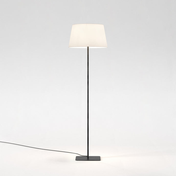 Astro Beaumont Floor | Matt Black | Floor Light 1480008