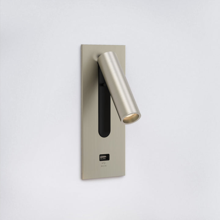 Astro Fuse 3 USB Reading Light in Matt Nickel