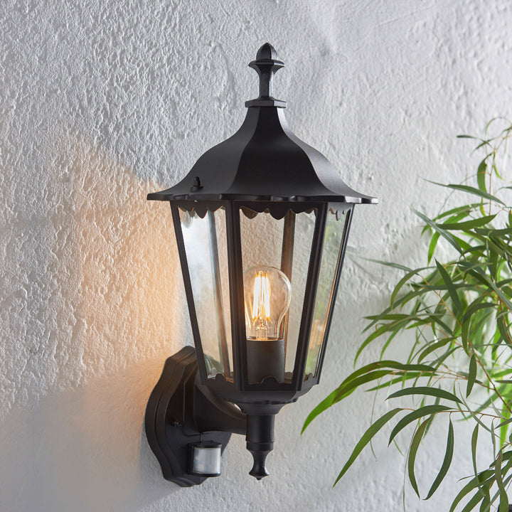 Burford wall Photocell & PIR Black