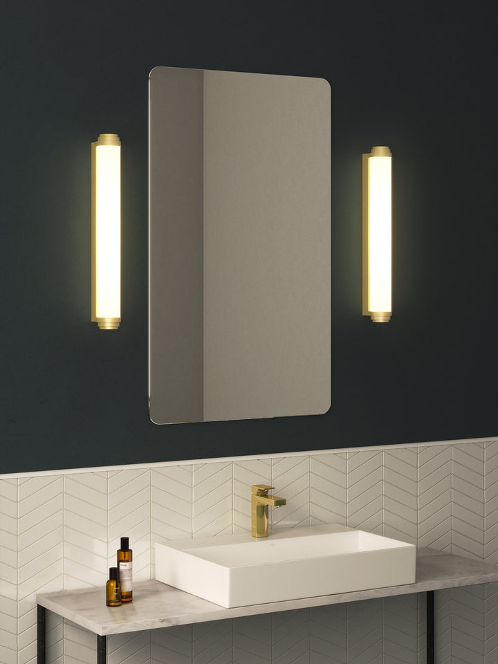 Astro Burlington 600 Phase | Matt Gold | Wall Light 1477007