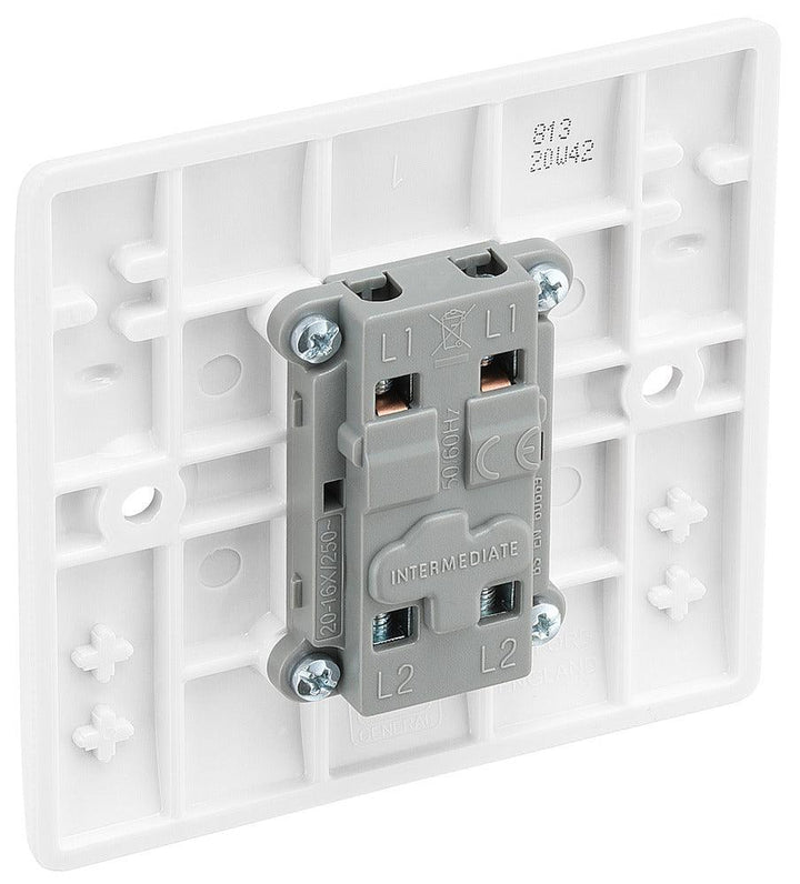 800 Series 20A Intermediate Switch - Prisma Lighting