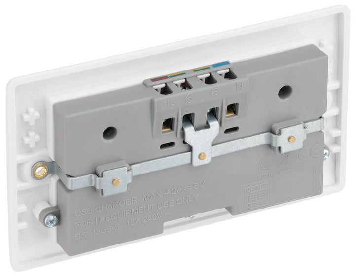 800 Series 13A 2-Gang Socket with USB Ports (4.2A) - Prisma Lighting