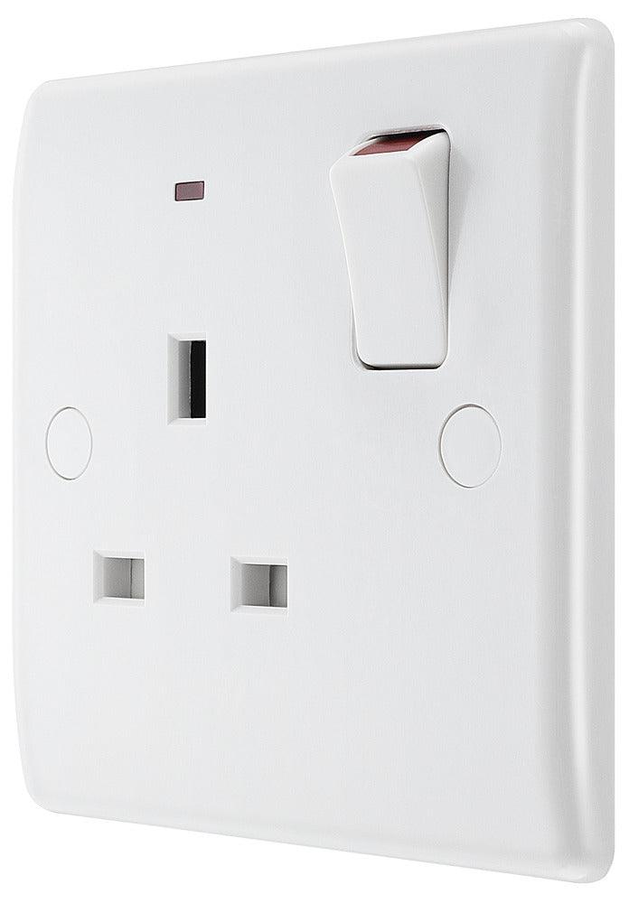 800 Series 13A 1-Gang Switched Socket with Indicator - Prisma Lighting