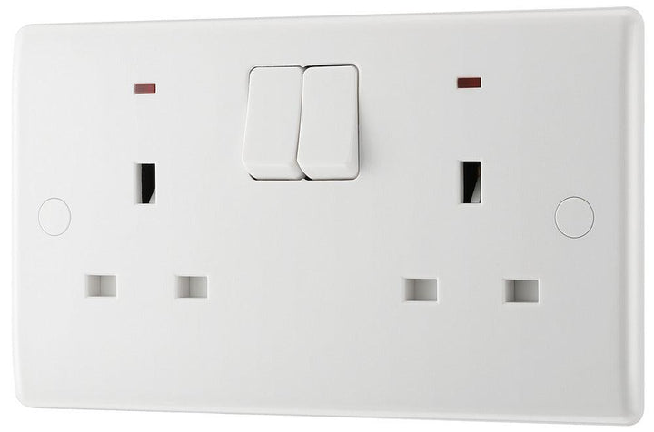 800 Series 13A 2-Gang Switched Socket with Indicators - Prisma Lighting