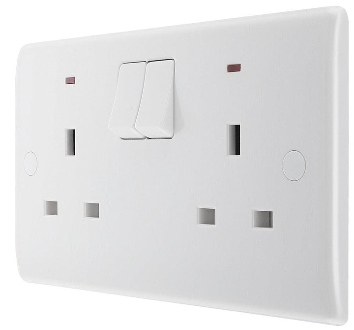 800 Series 13A 2-Gang Switched Socket with Indicators - Prisma Lighting