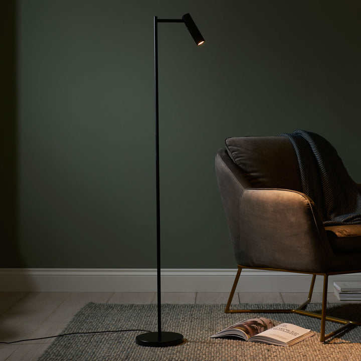 Dedicated Reader Task Floor Black
