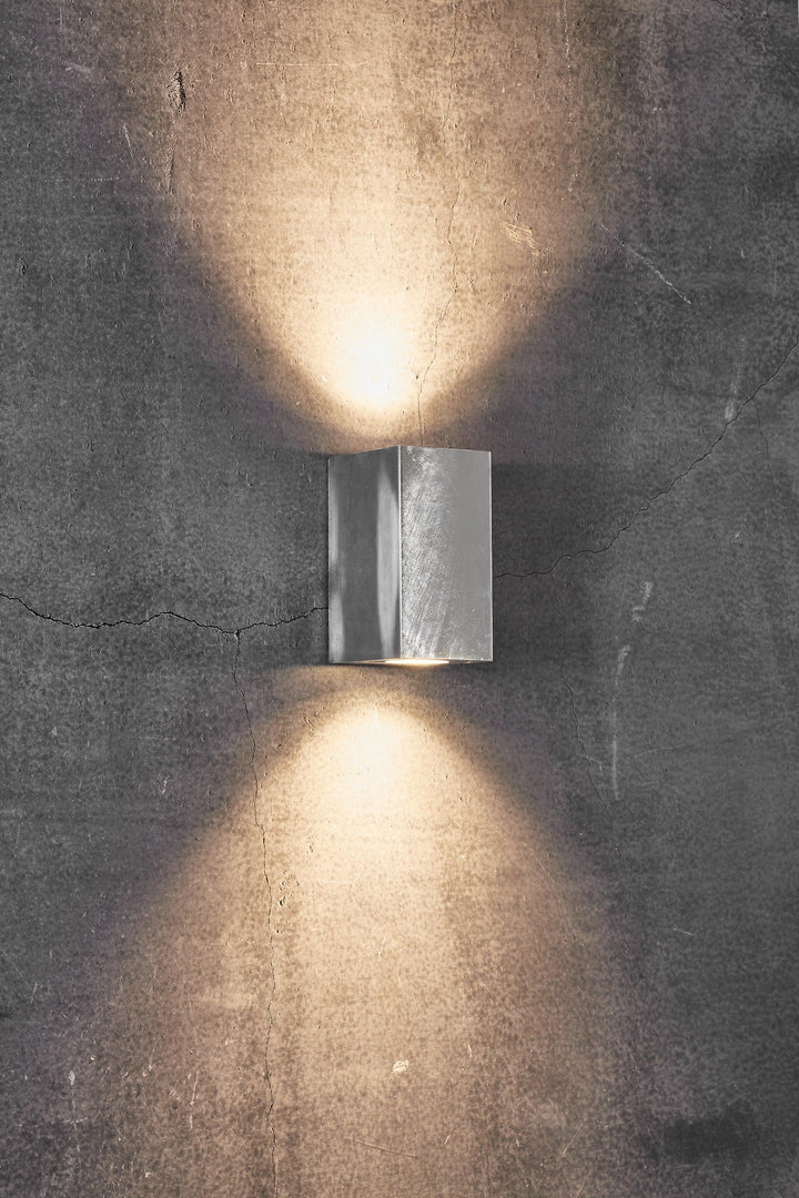 Canto Maxi Kubi 2 Wall Light | Galvanized