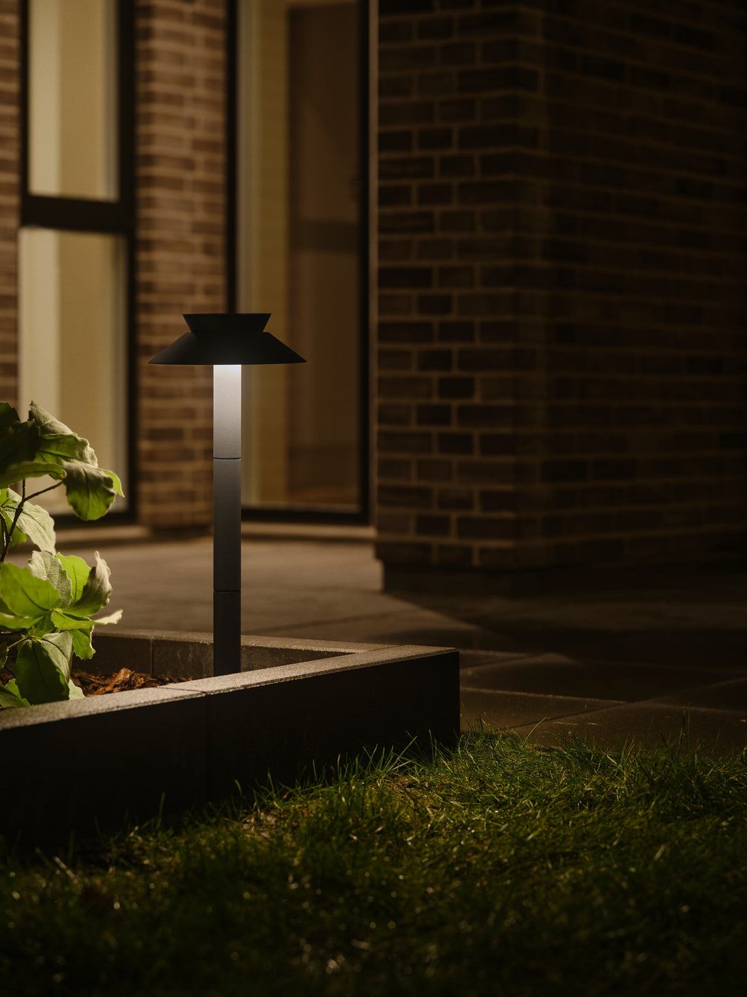 Justina Garden | Solar Light | Anthracite