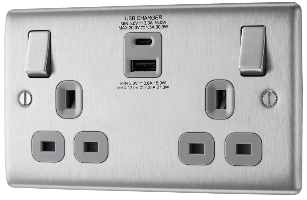 Nexus Metal 2G Switched Socket + USB Charging 30W (USB-A & USB-C) - Prisma Lighting