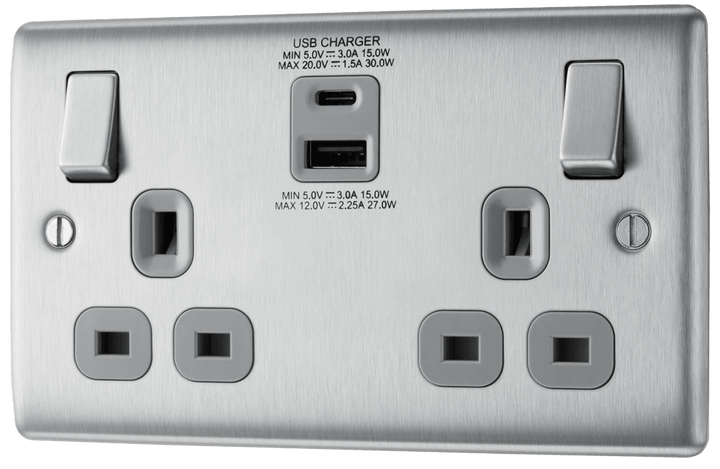 Nexus Metal 2G Switched Socket + USB Charging 30W (USB-A & USB-C) - Prisma Lighting