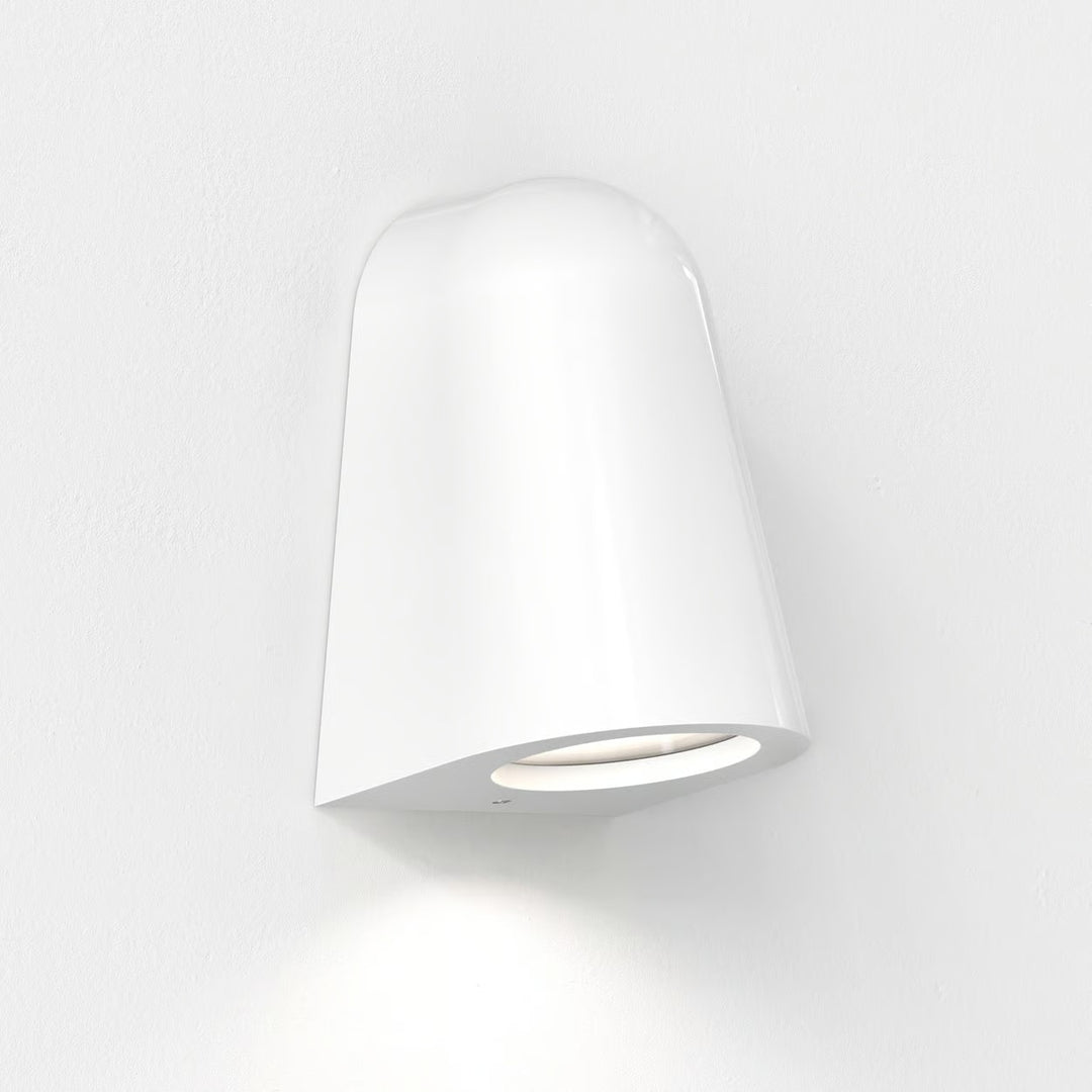 Astro Mast Light in Gloss Glaze White with clear glass