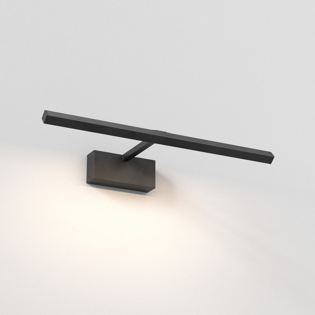 Astro Mondrian 400 LED picture light in Matt Black finish