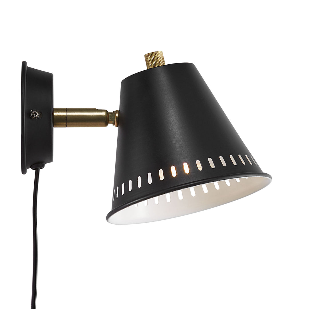 Pine Wall Light Black