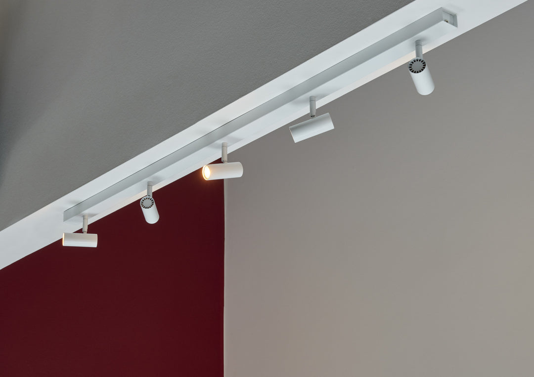 Omari | 5-Rail | White SpotLight Light White