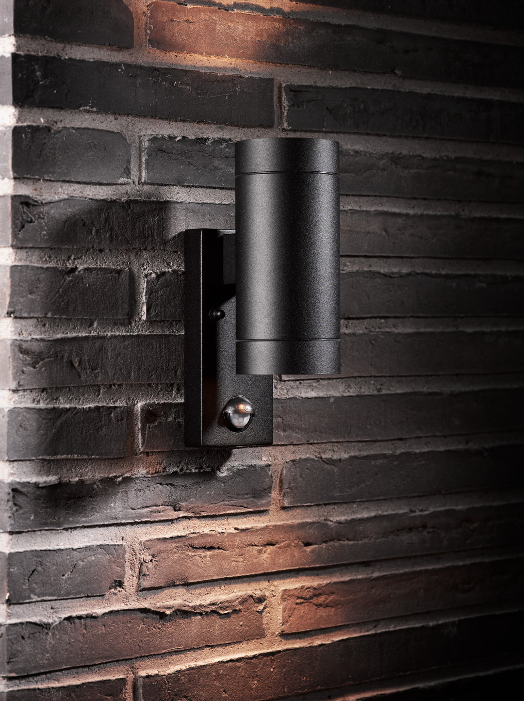 Tin Maxi Double Sensor Wall Light Black