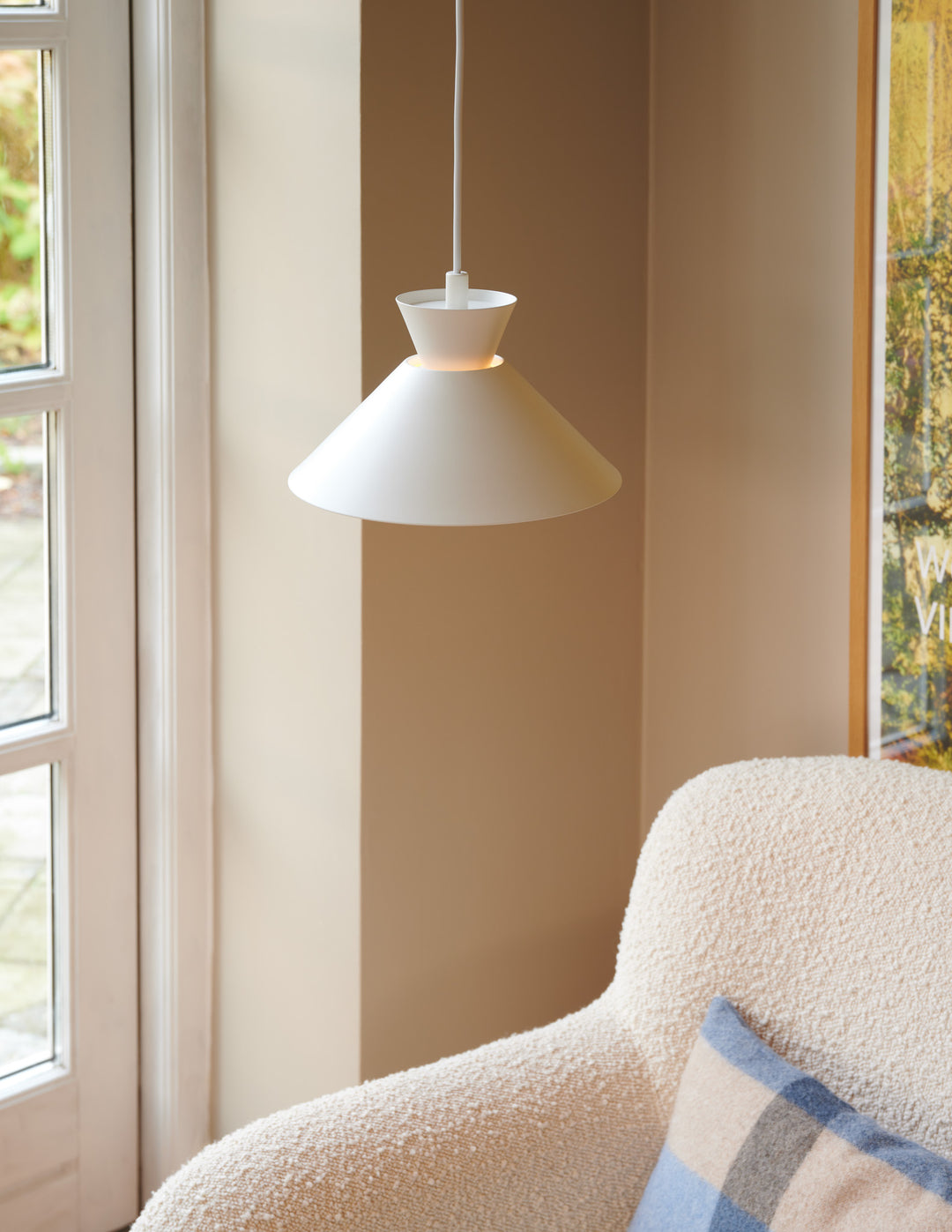 Dial 25 Pendant E27 White Pendant Light White