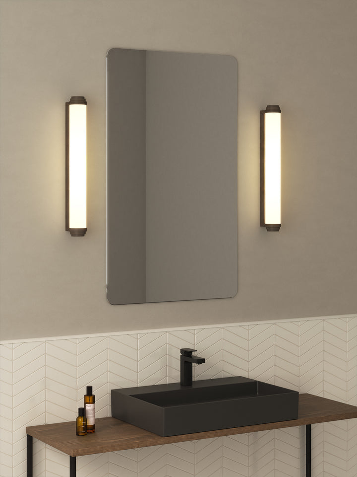 Astro Burlington 600 Phase | Bronze | Wall Light 1477005