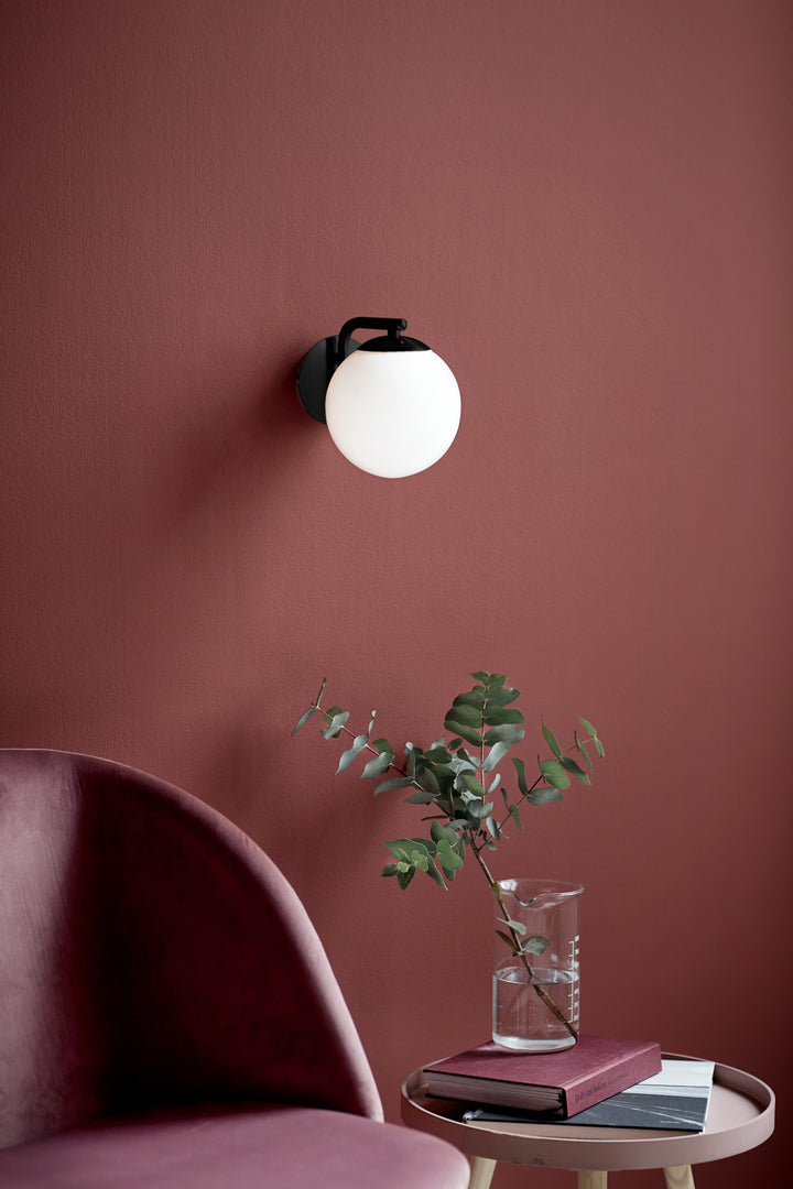 Grant Wall Light Black