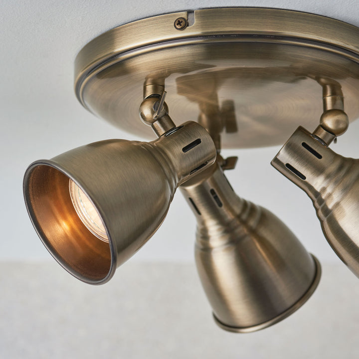 Westbury 3lt round spotlight Brass