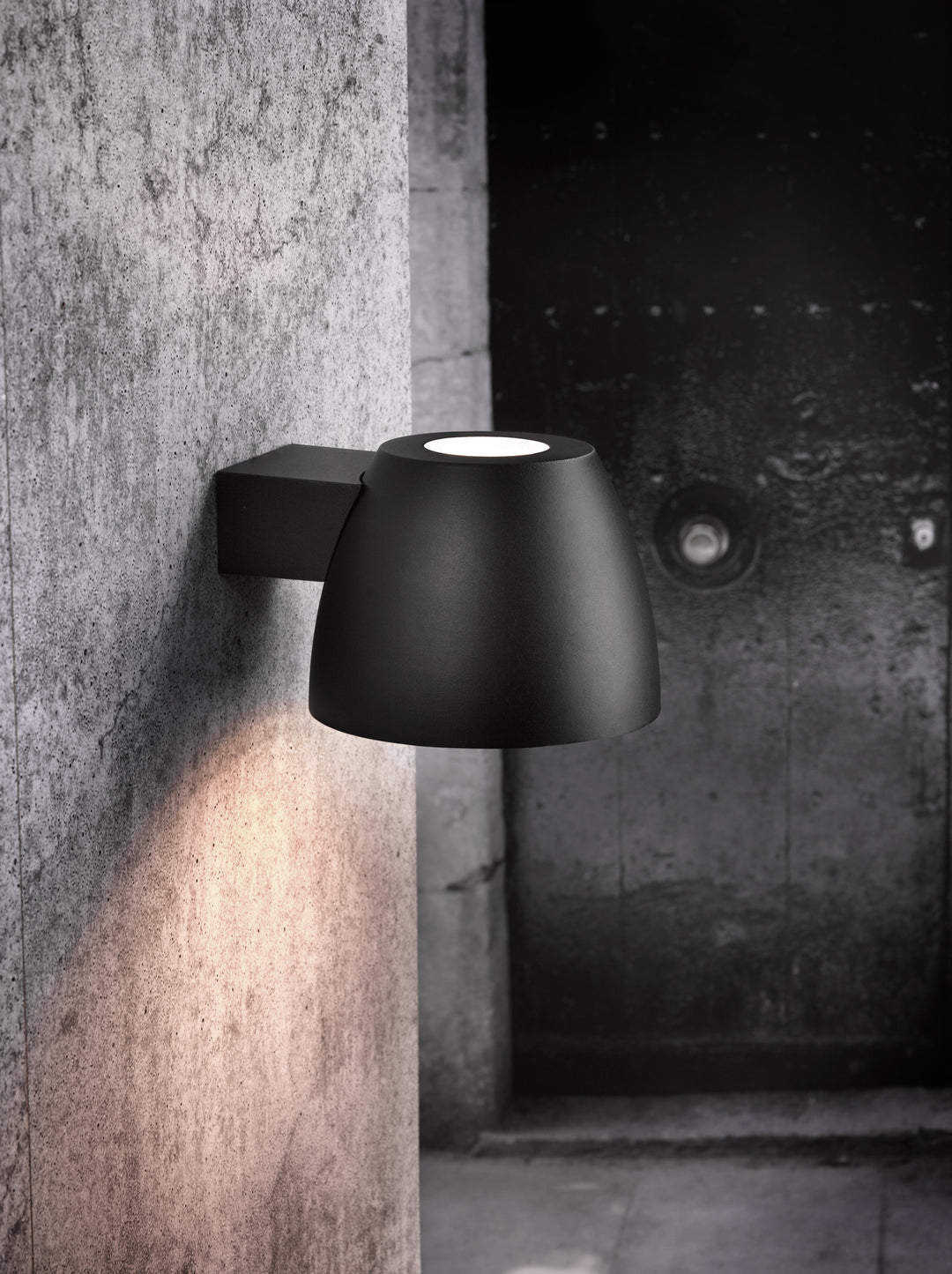 Bell Wall Light Black