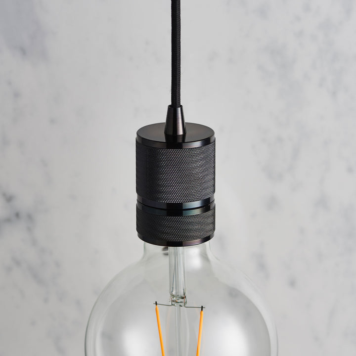 Urban Pendant Black