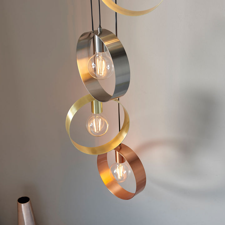 Hoop 5lt pendant Brass