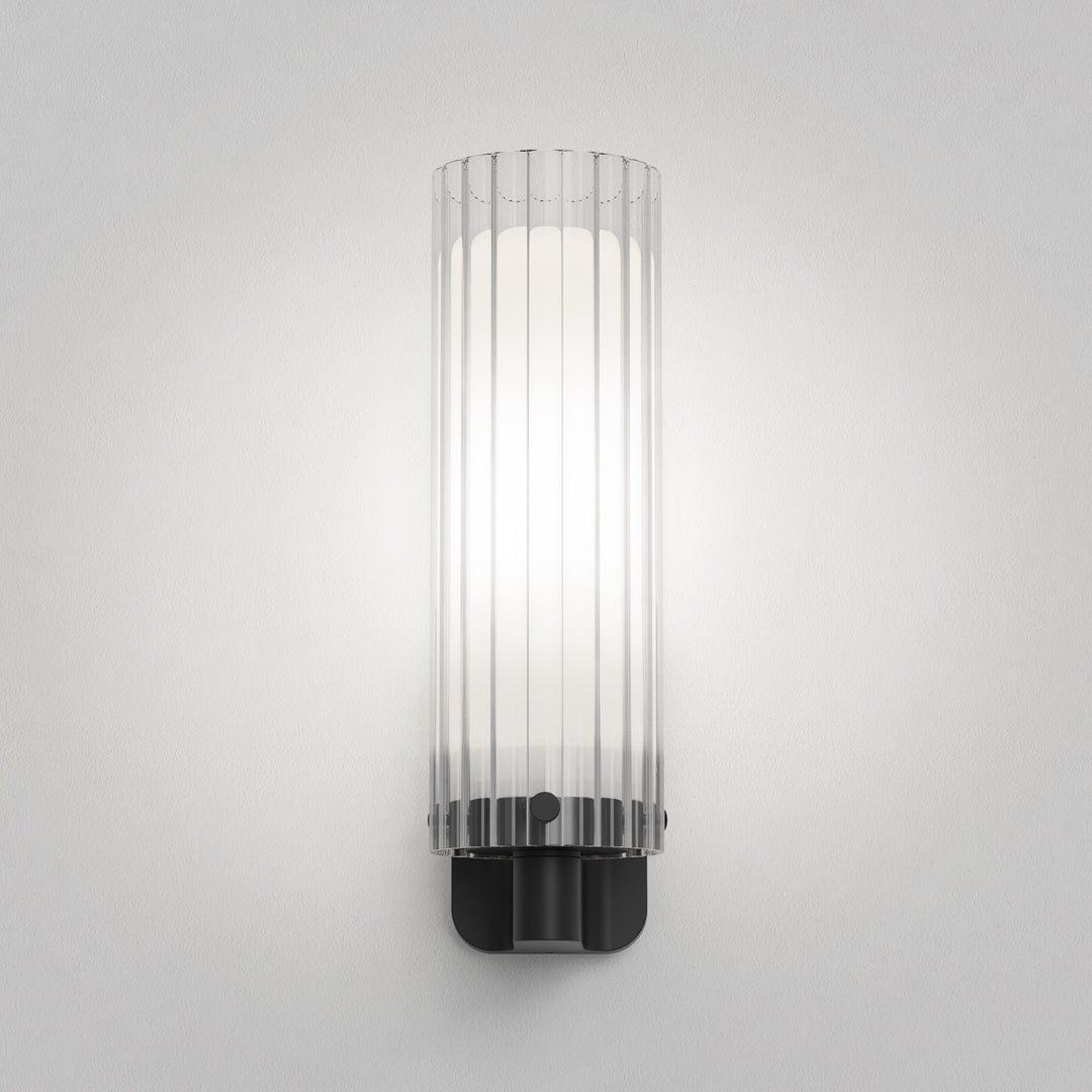 Close-up of the Ottavino’s ribbed glass and wall bracket in matt black