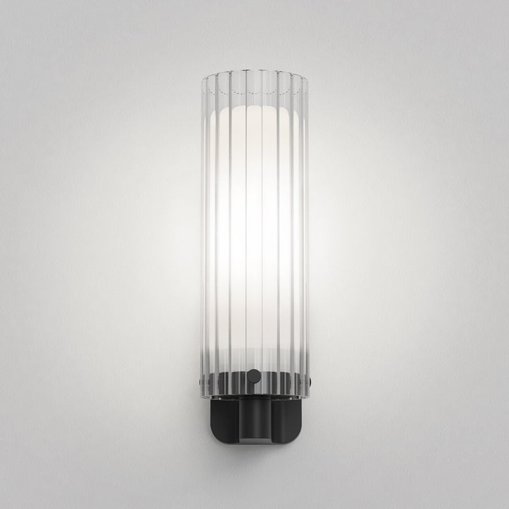 Close-up of the Ottavino’s ribbed glass and wall bracket in matt black