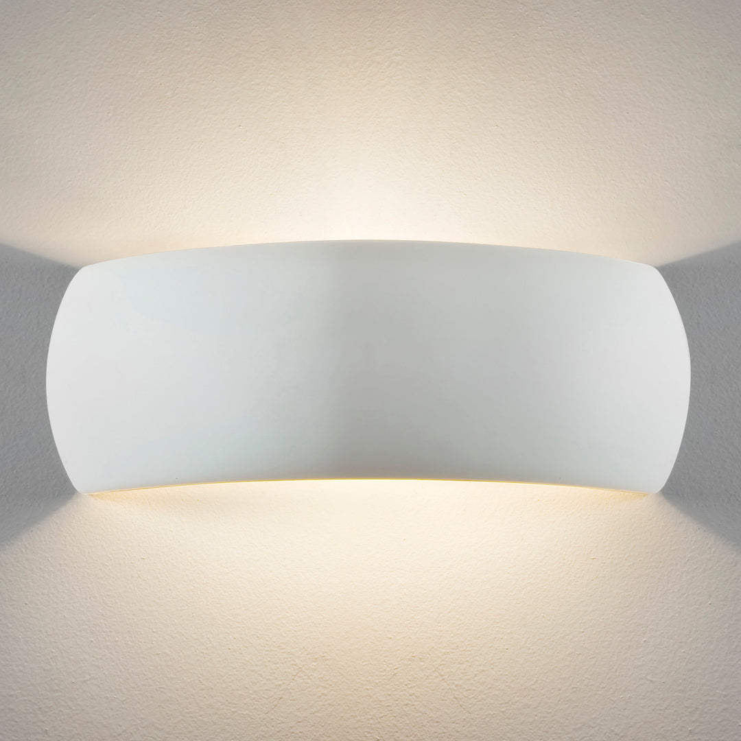 Astro Milo 400 ceramic wall light in white wash style – up and down illumination