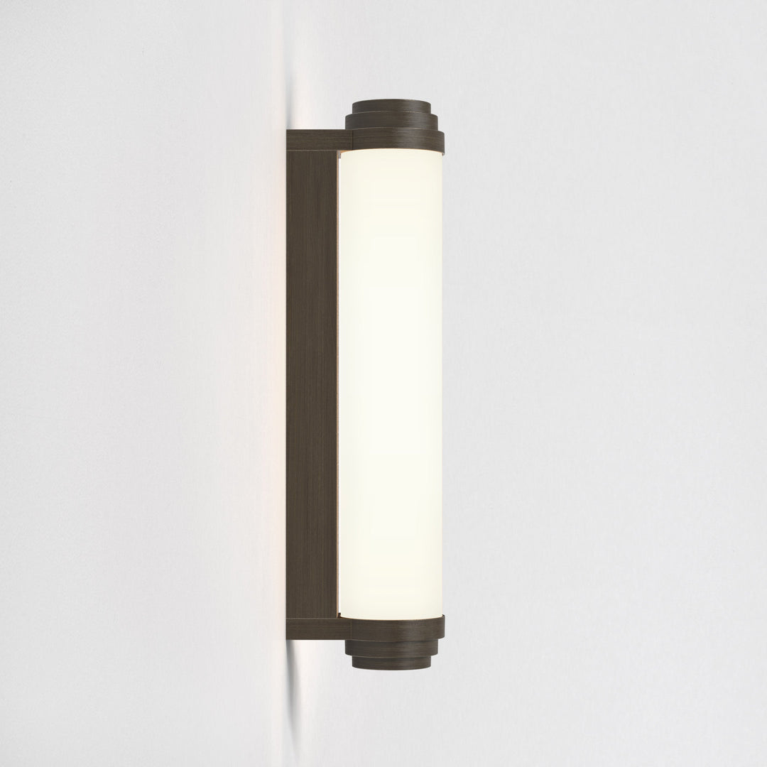 Astro Burlington 400 Phase | Bronze | Wall Light 1477001