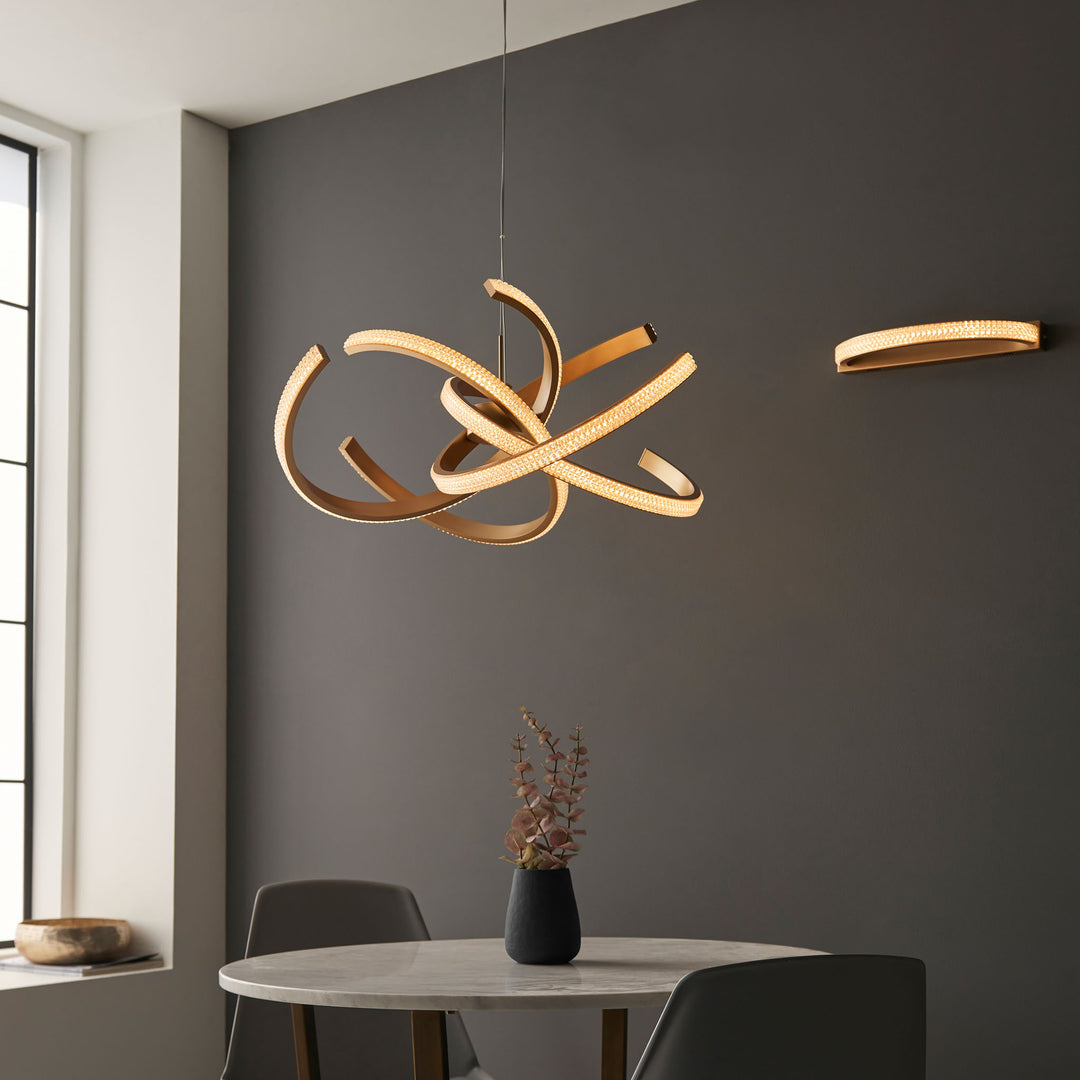 Lorenzo 4lt pendant Gold