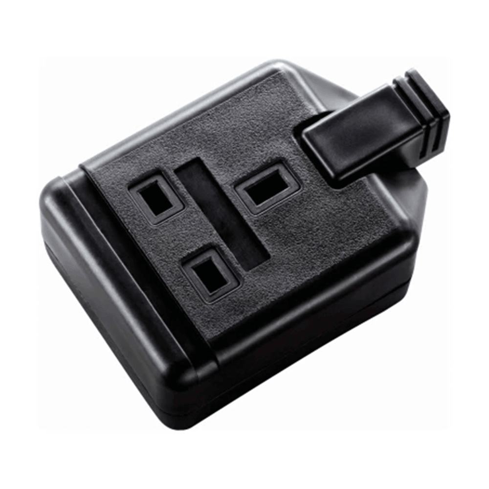 BG Masterplug Permaplug Black 1 Gang 13A Trailing Socket - Prisma Lighting