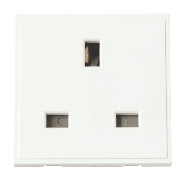 Click New Media 13A UK Socket Outlet - Polar White MM010WH