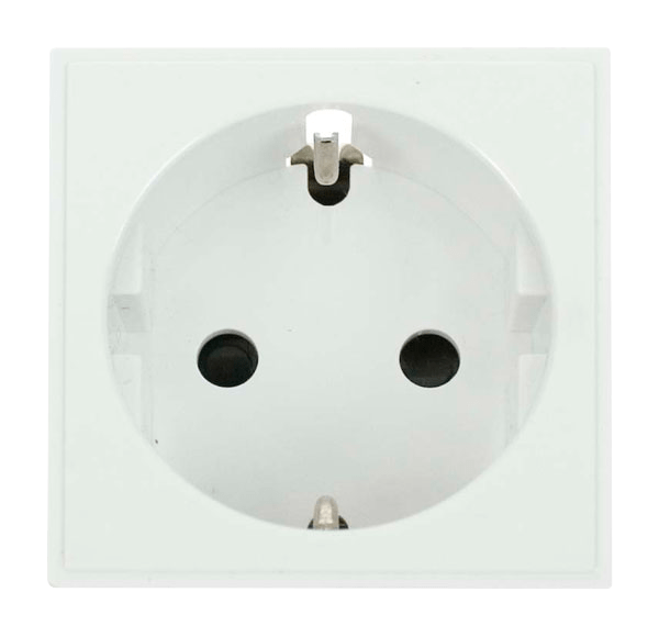 Click New Media 16A European Schuko Socket Outlet - Polar White MM020WH