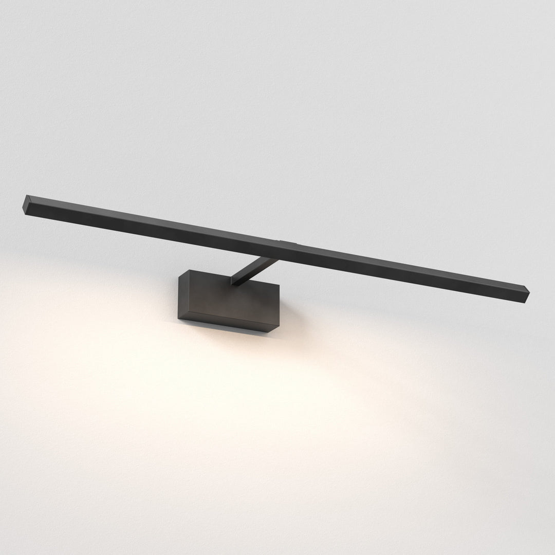 Astro Mondrian 600 LED picture light in Matt Black finish