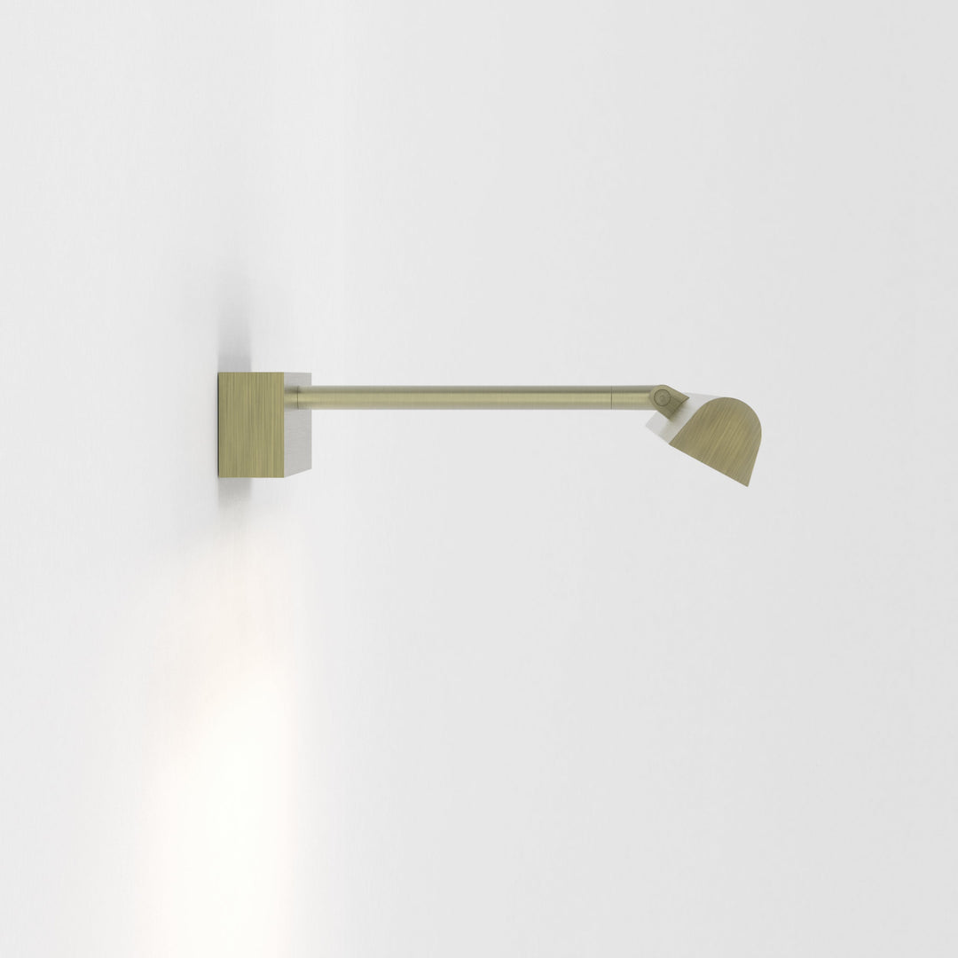 Astro Renoir 520 | Matt Brushed Brass | Picture Light 1371031