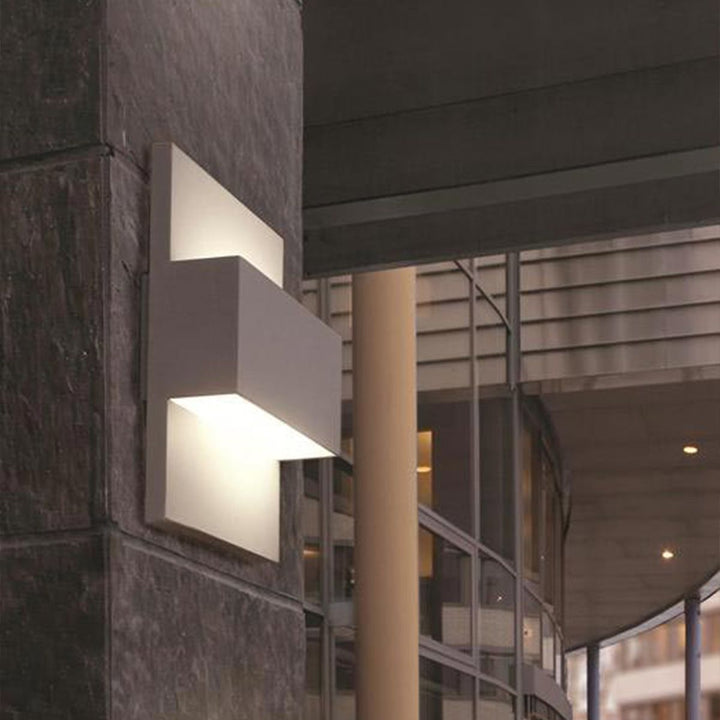 Elstead Lighting Geneve E27 Wall Lantern - Aluminium GENEVE-E27-ALU Aluminium