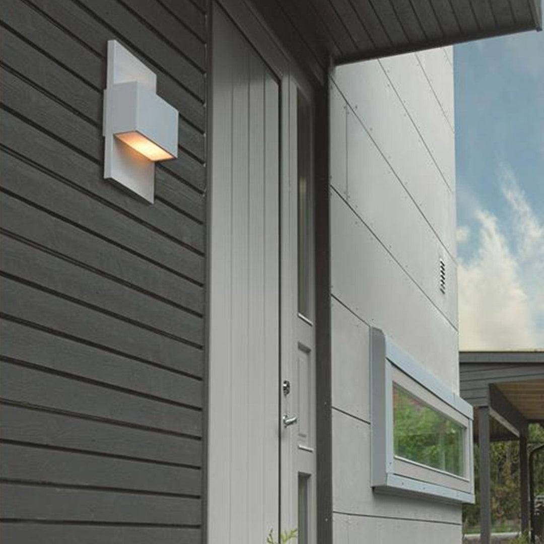 Elstead Lighting Geneve E27 Wall Lantern - Aluminium GENEVE-E27-ALU Aluminium