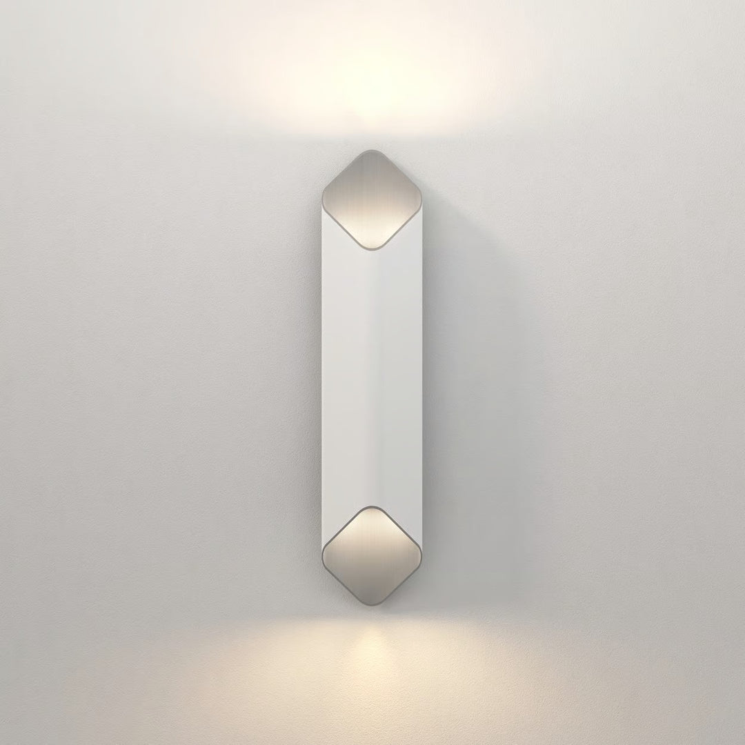 Astro Ako 600 wall light in Matt White/Gold (DALI dimming)