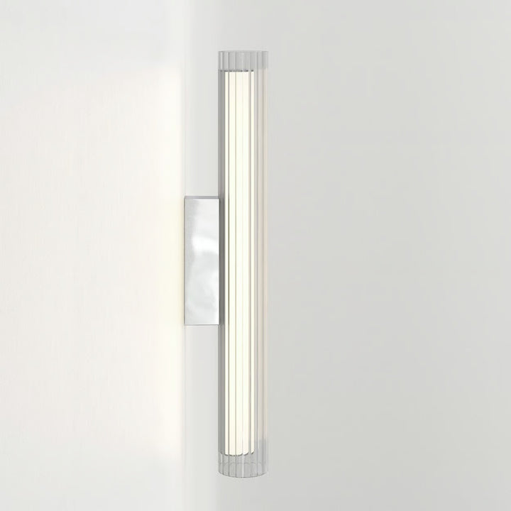 io 665 | Wall Light