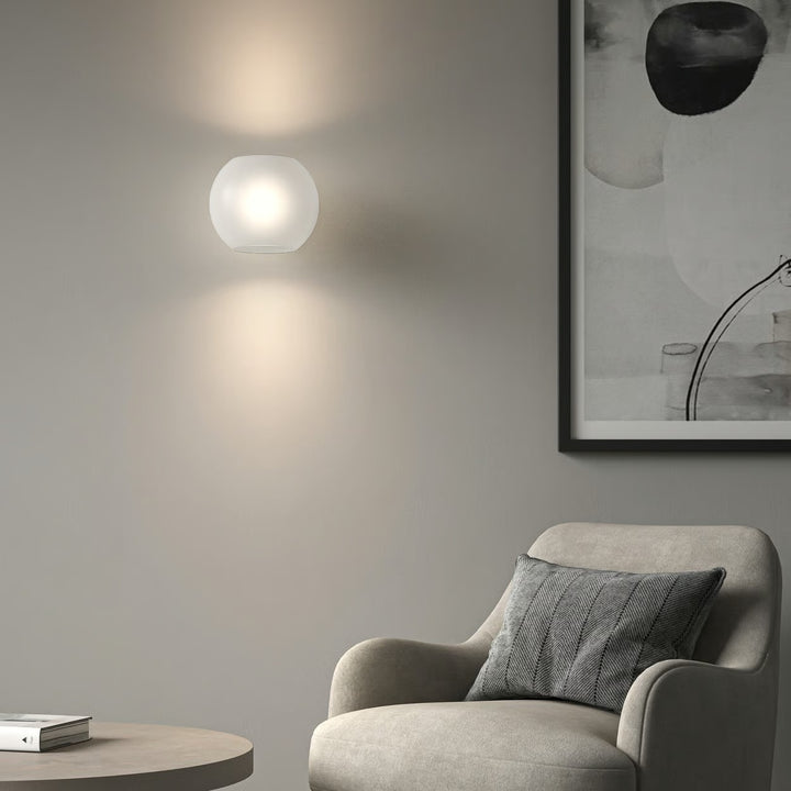 Luna | Matt White | Wall Light