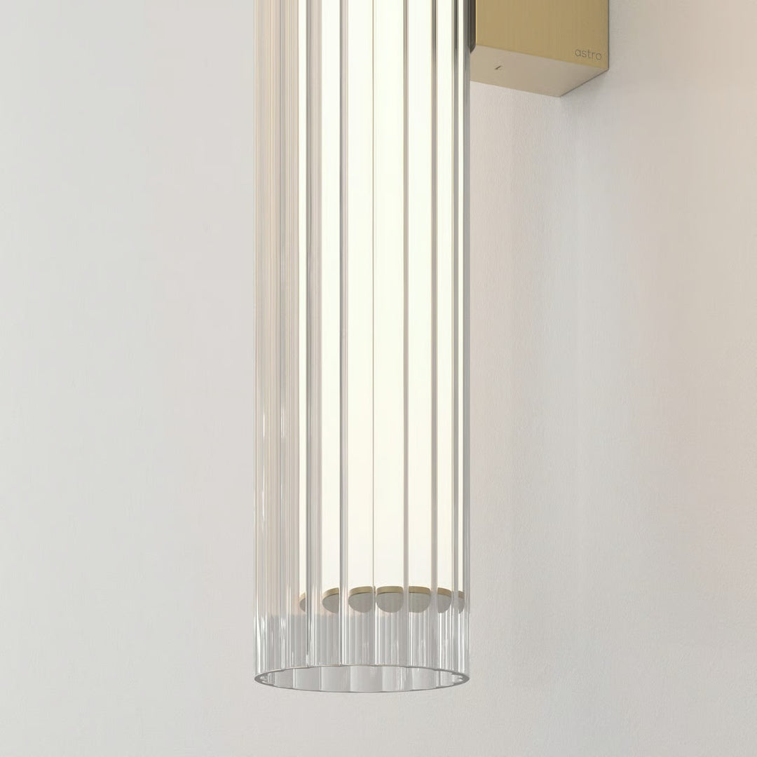 io 665 | Wall Light