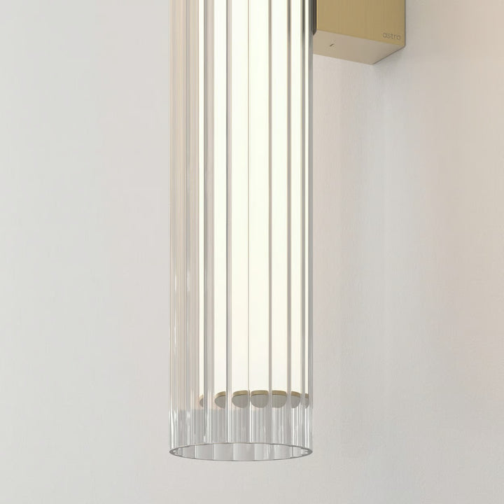 io 665 | Wall Light