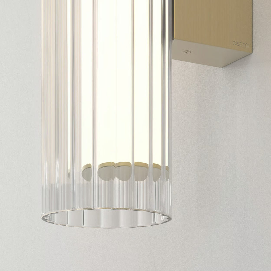 io 420 | Wall Light