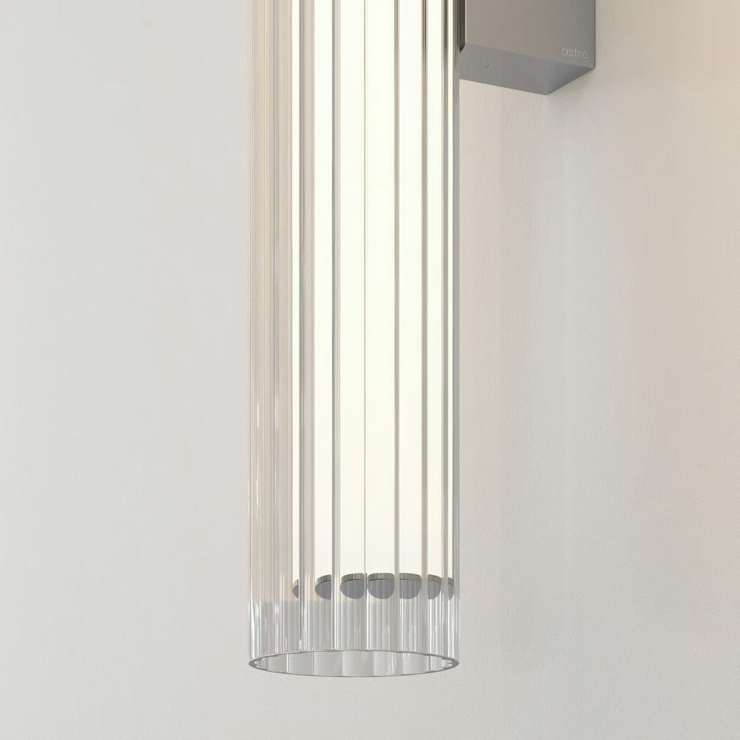 io 665 | Wall Light