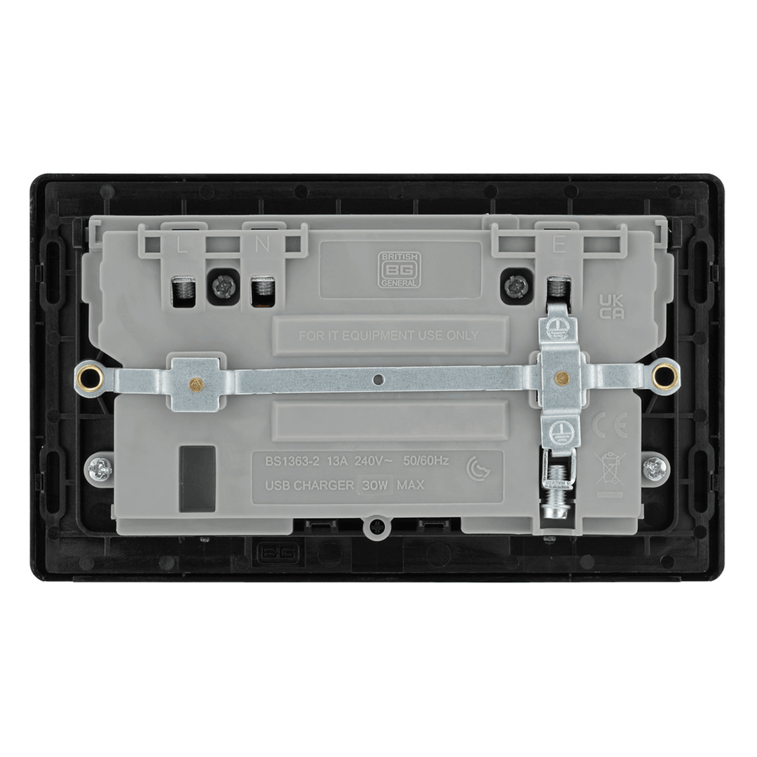 Evolve Double Switched 13a USB Socket 1xUSB-C(30W) 1xUSB-A(2.1A) - Prisma Lighting